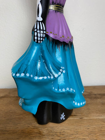 Day of the Dead Woman with Sugar Skulls Ceramic Dia de los Muertos 15” Statue Figure
